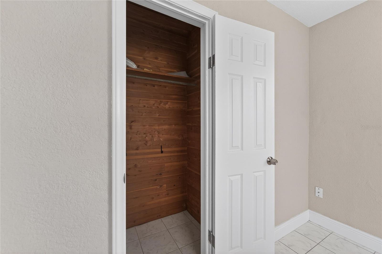 Image 20 of 46 For 4945 36th Avenue N