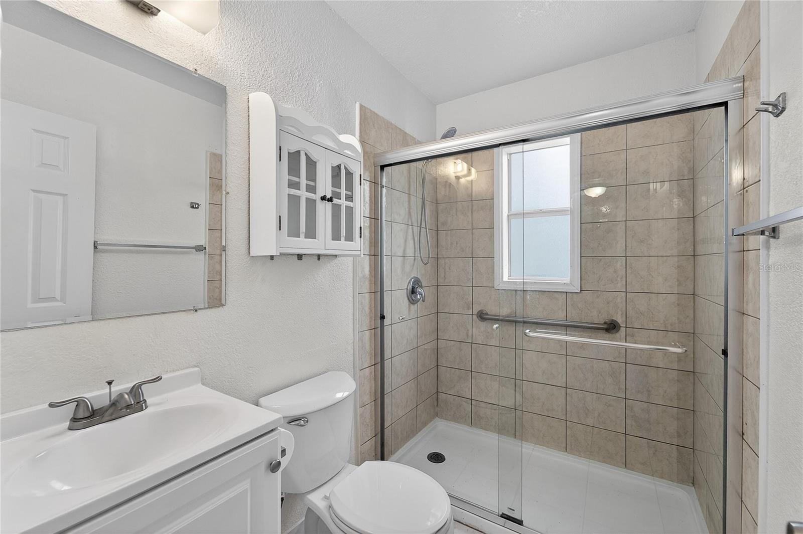 Image 22 of 46 For 4945 36th Avenue N