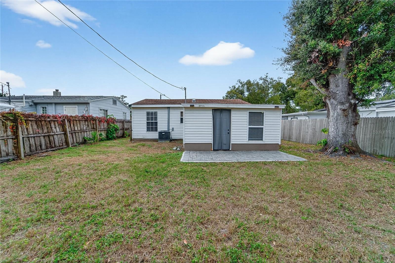 Image 38 of 46 For 4945 36th Avenue N