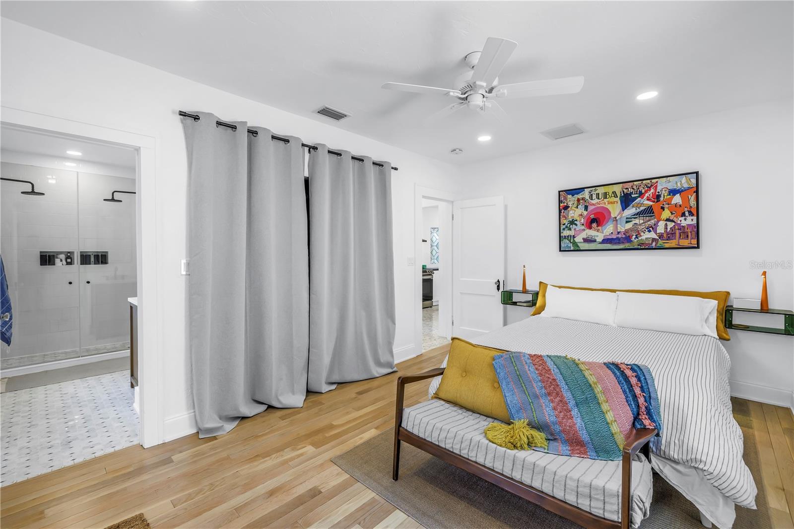 Image 14 of 33 For 650 63rd Avenue S