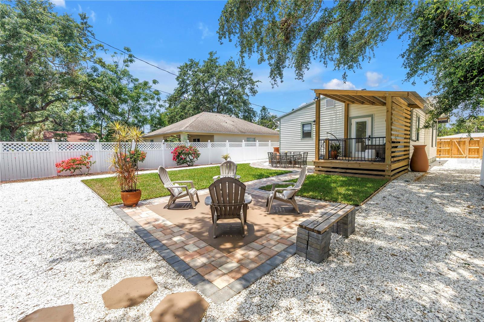 Image 25 of 33 For 650 63rd Avenue S