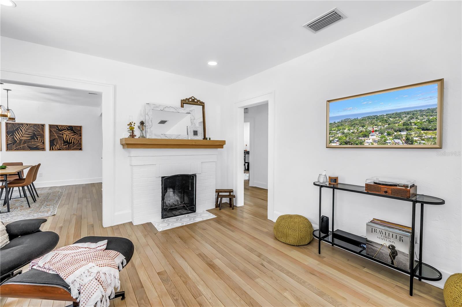 Image 4 of 33 For 650 63rd Avenue S