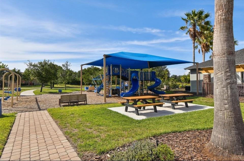 Image 24 of 27 For 11523 84th Street Circle E 106