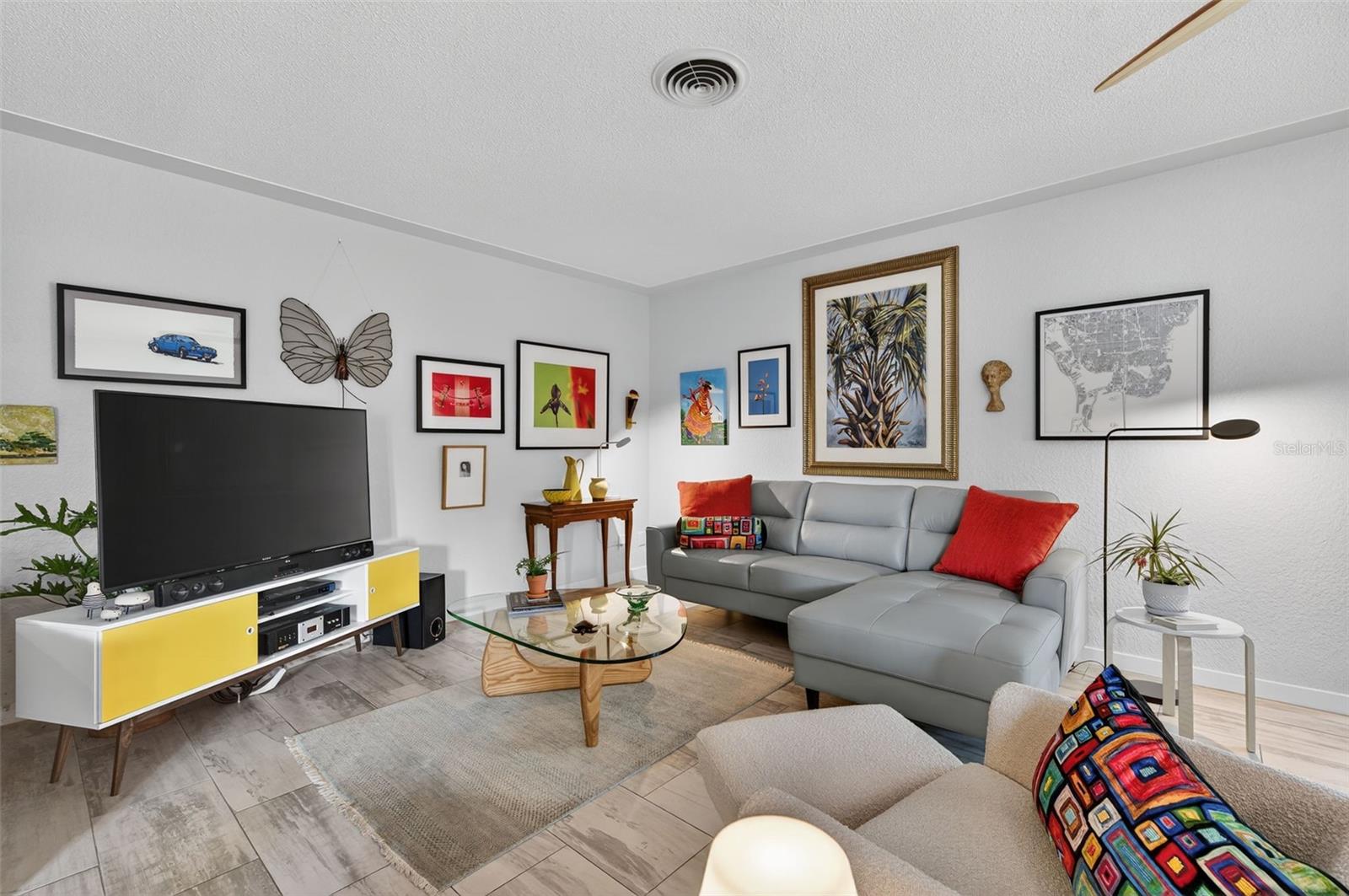 Image 17 of 51 For 6900 22nd Way S