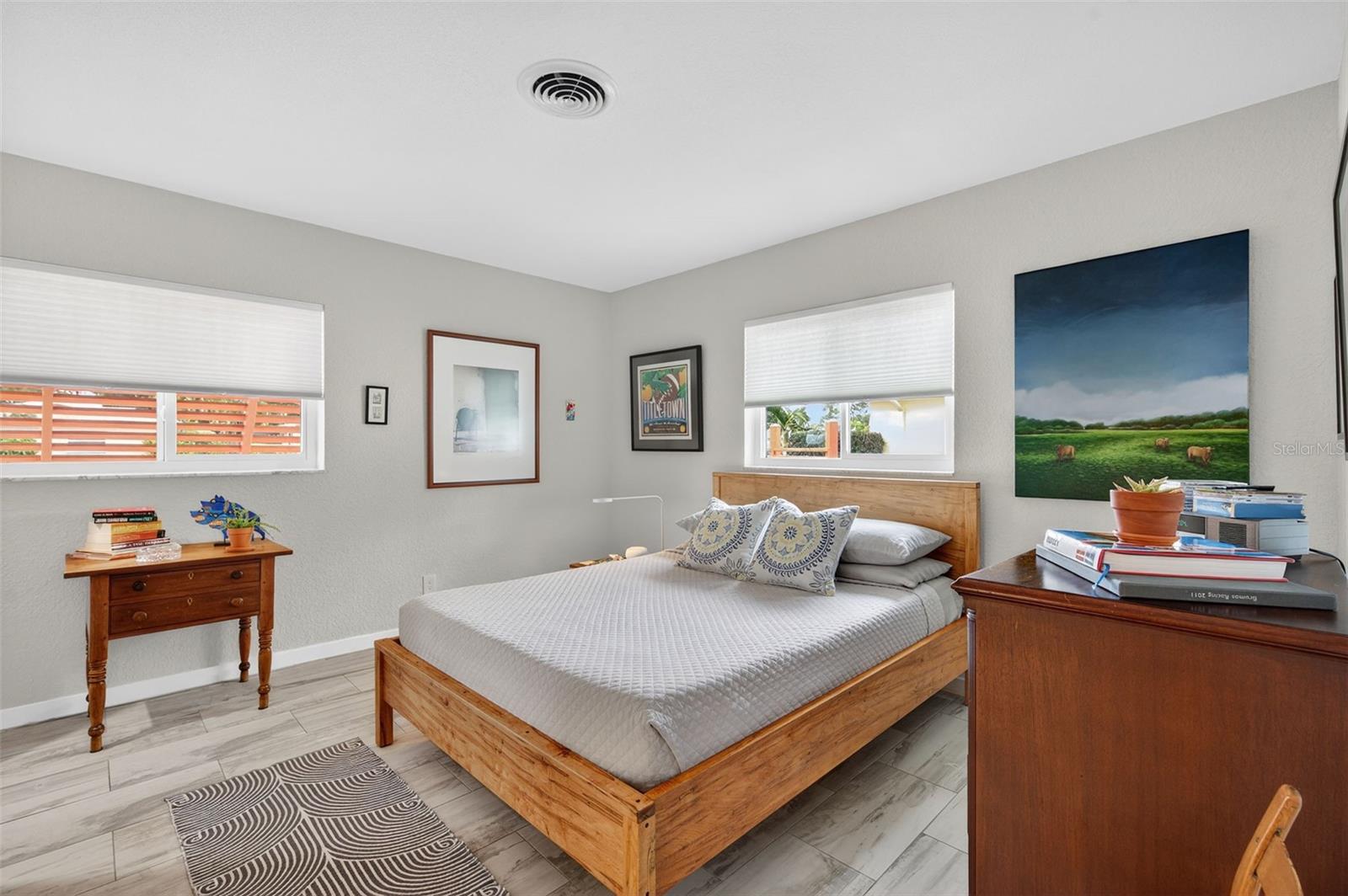 Image 21 of 51 For 6900 22nd Way S