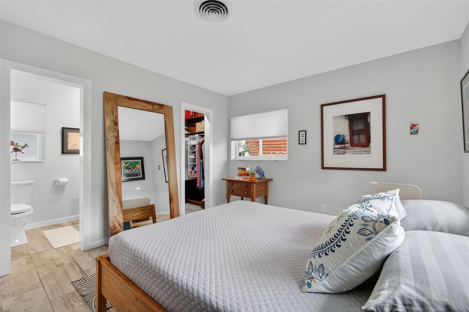 Image 23 of 51 For 6900 22nd Way S