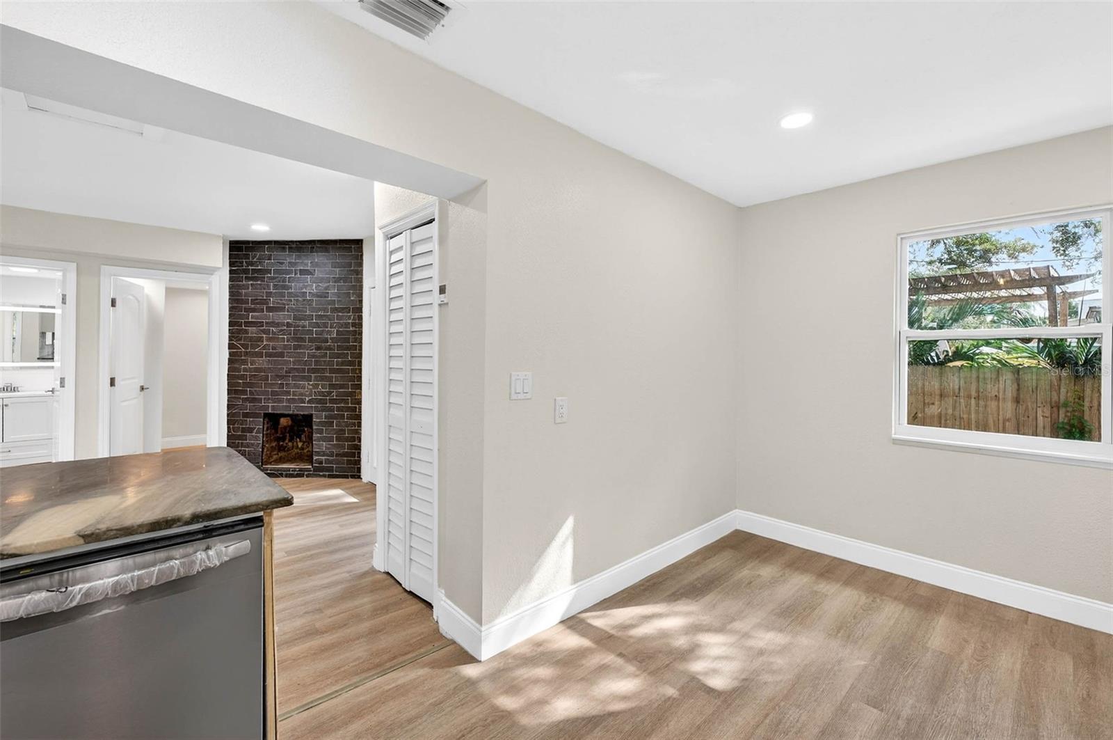 Image 13 of 35 For 5182 25th Avenue S