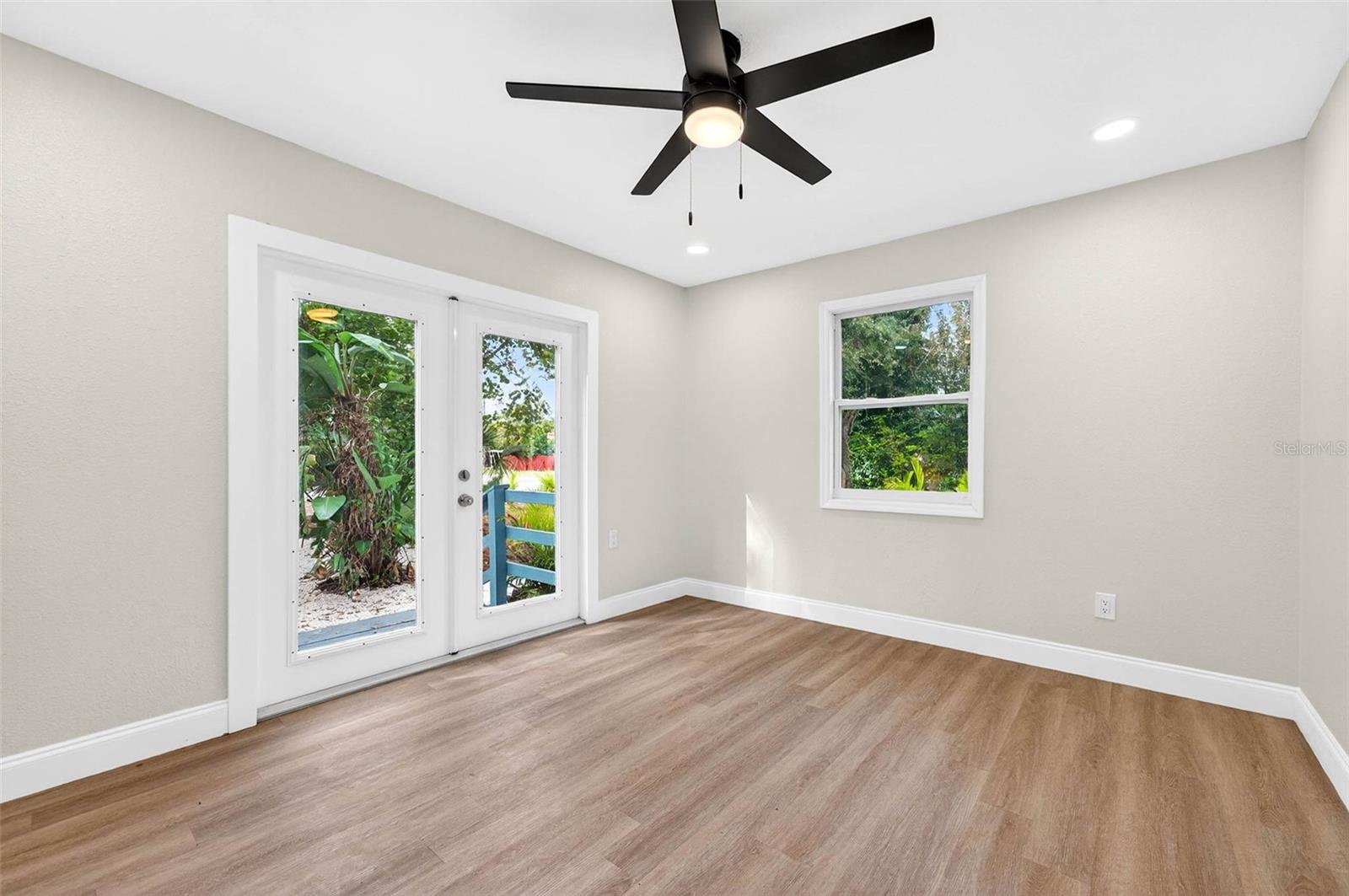 Image 20 of 35 For 5182 25th Avenue S