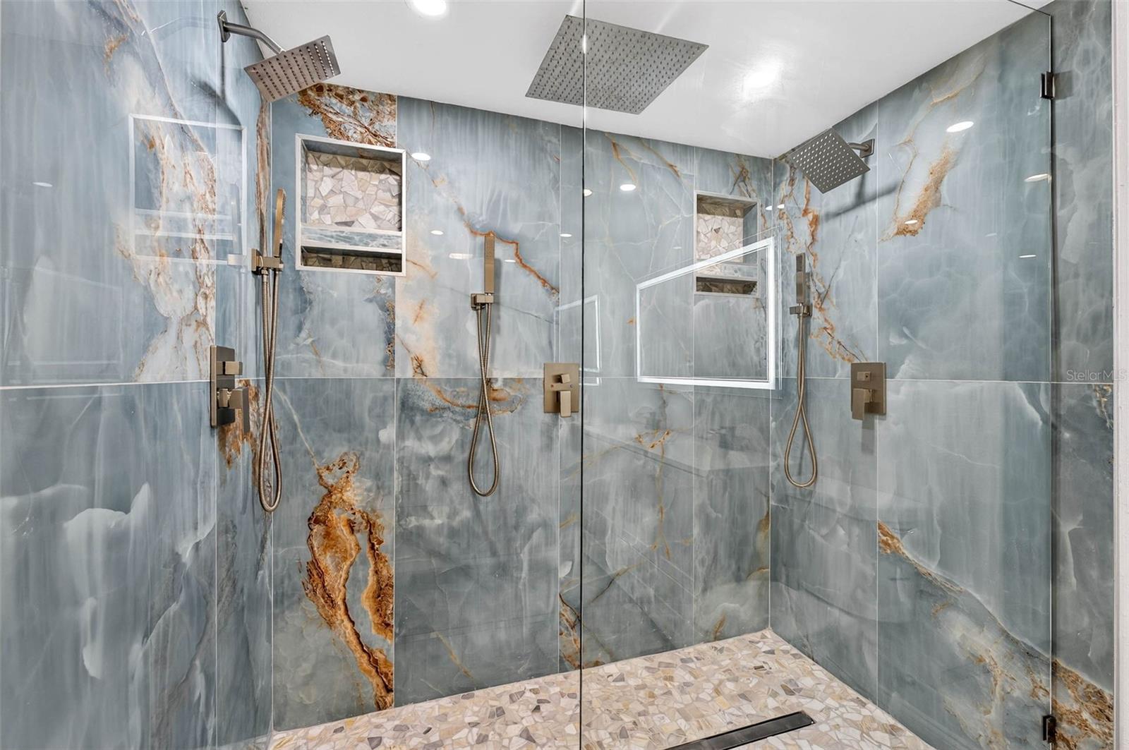 Image 24 of 35 For 5182 25th Avenue S