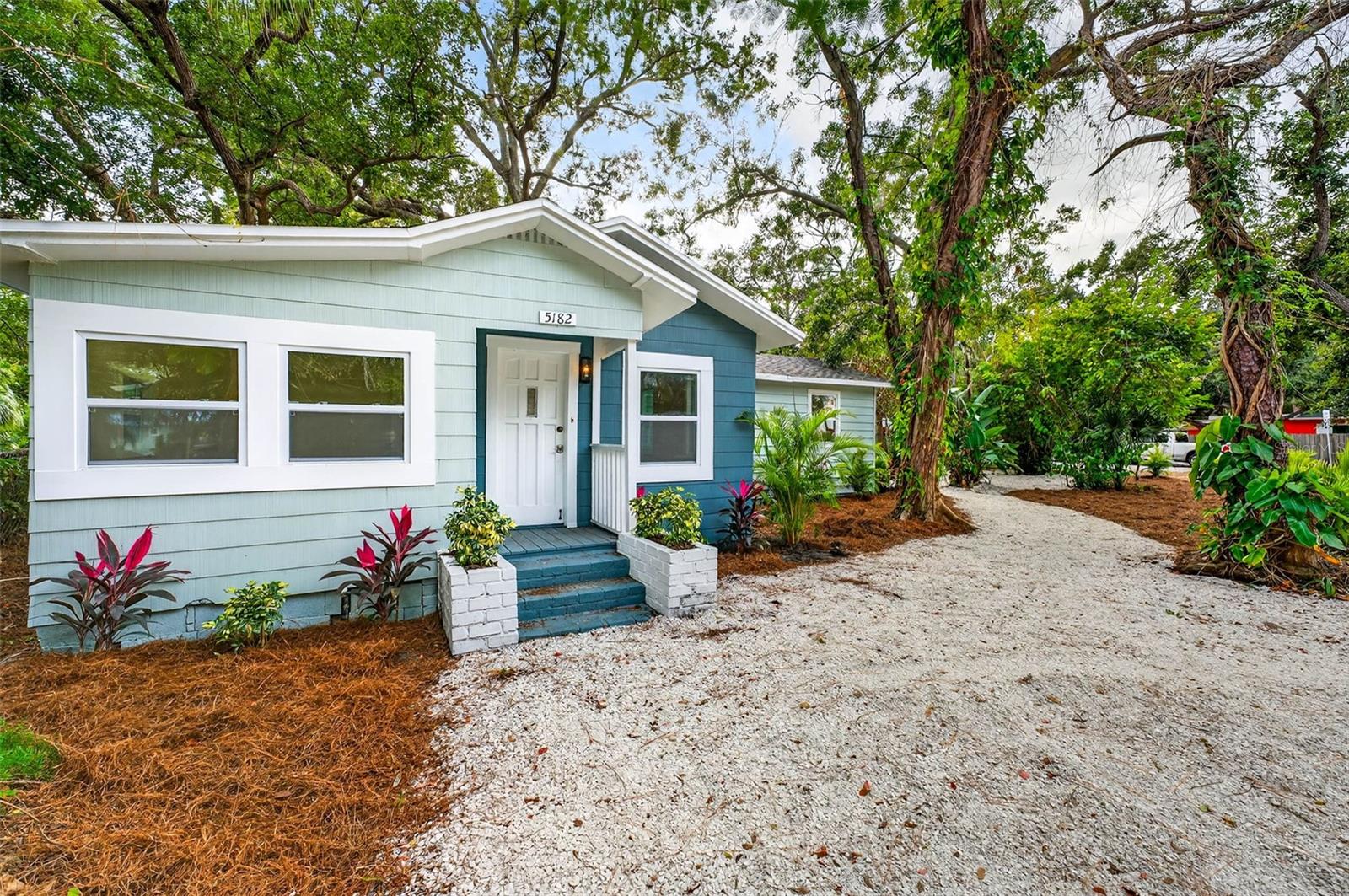 Image 3 of 35 For 5182 25th Avenue S