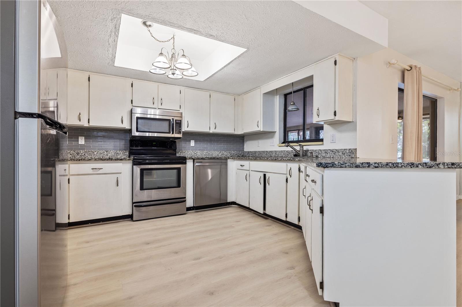 Image 7 of 29 For 5444 Bernadette Drive