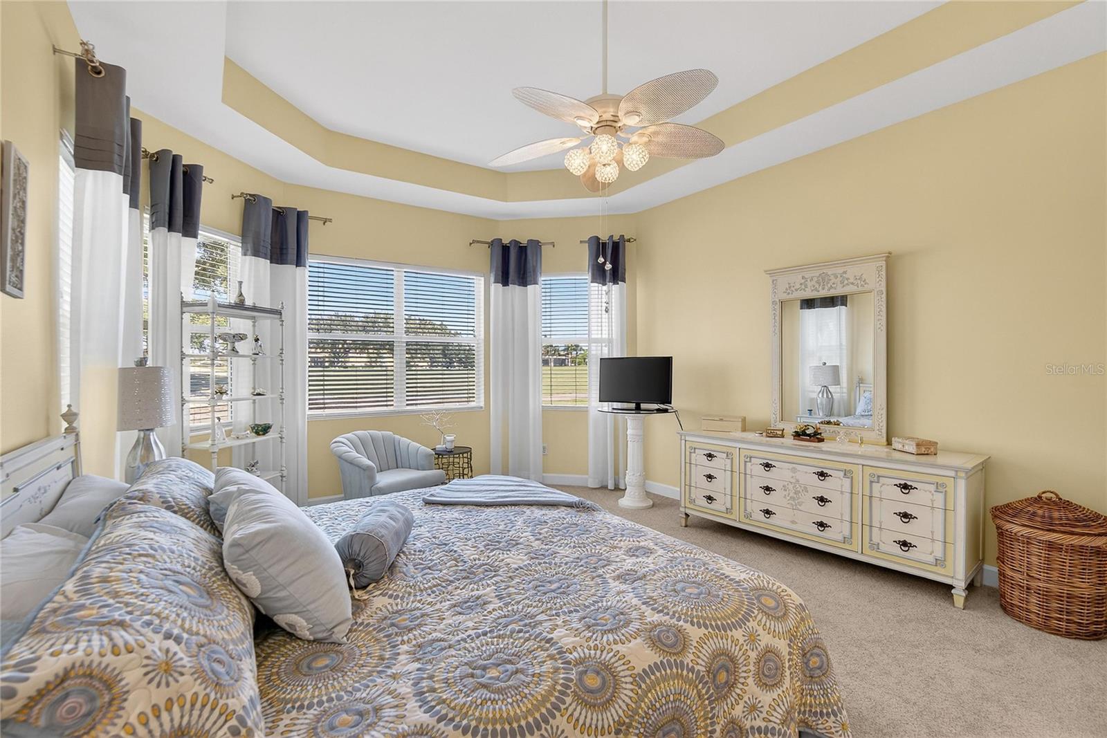 Image 22 of 81 For 1524 Emerald Dunes Drive