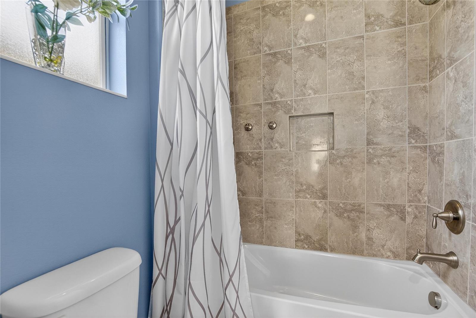 Image 34 of 81 For 1524 Emerald Dunes Drive