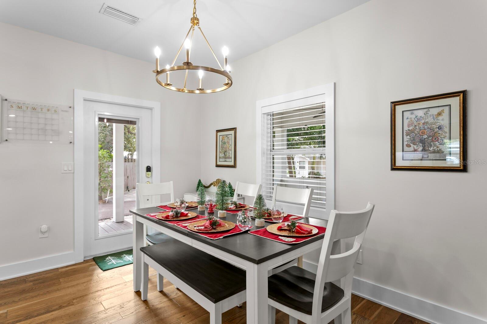 Image 17 of 61 For 1719 11th Street N