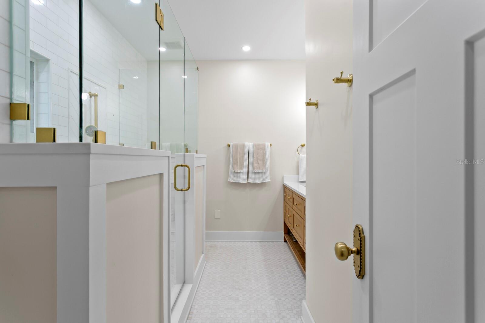 Image 35 of 61 For 1719 11th Street N