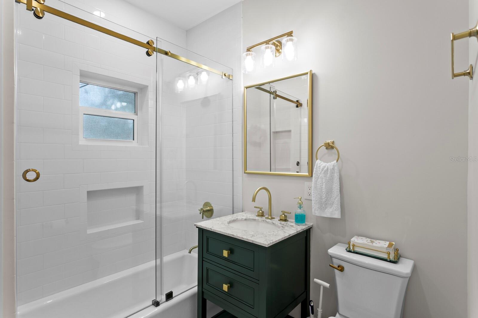 Image 44 of 61 For 1719 11th Street N