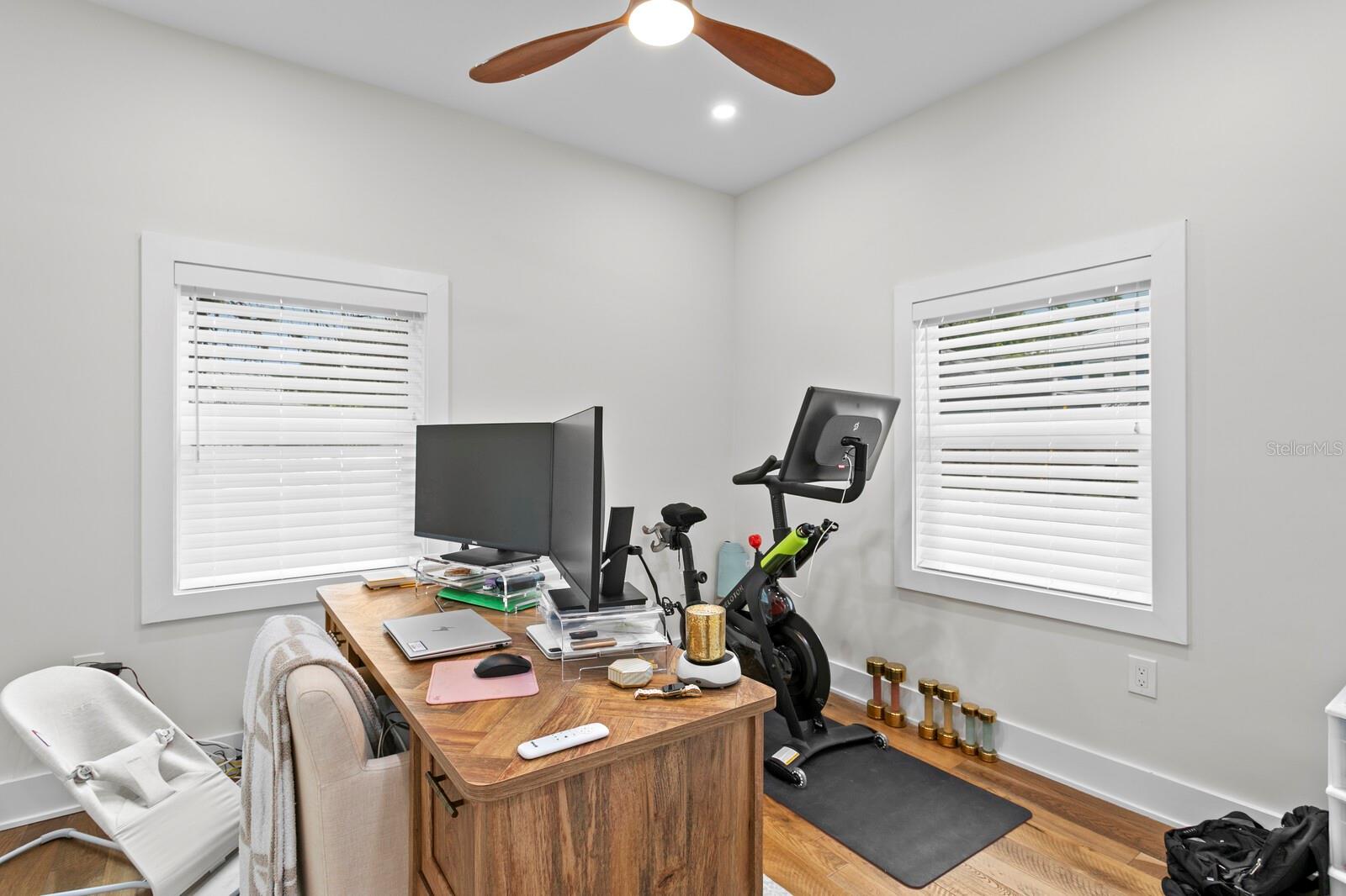 Image 46 of 61 For 1719 11th Street N