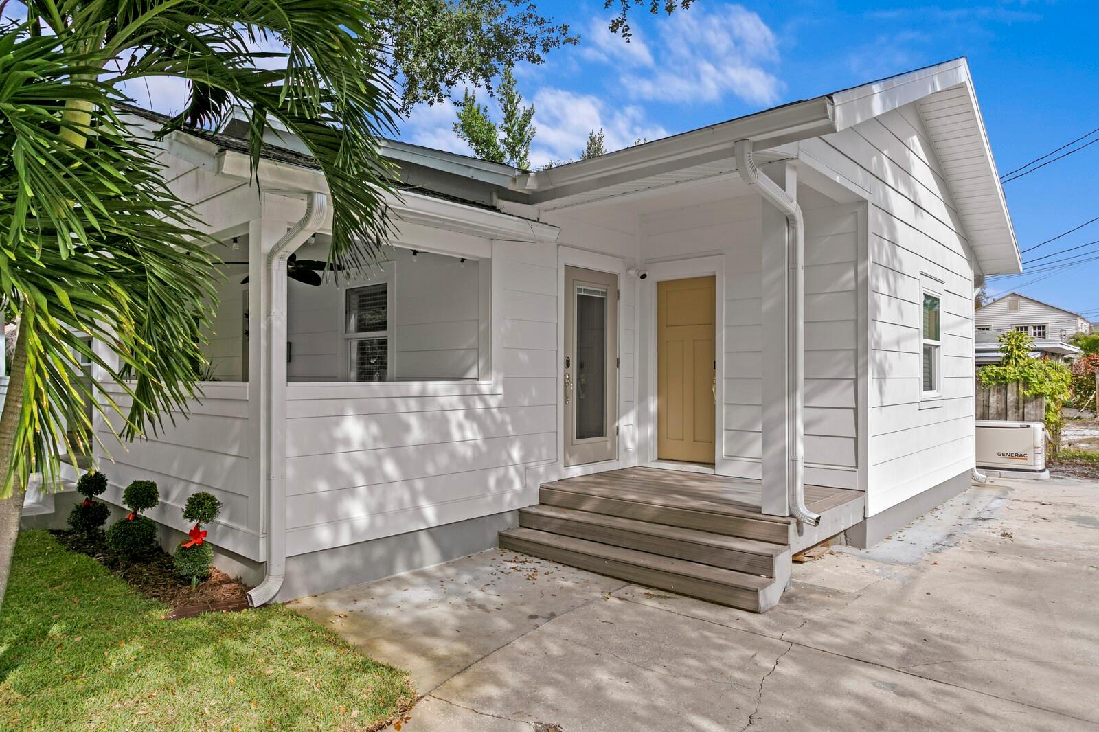 Image 9 of 61 For 1719 11th Street N