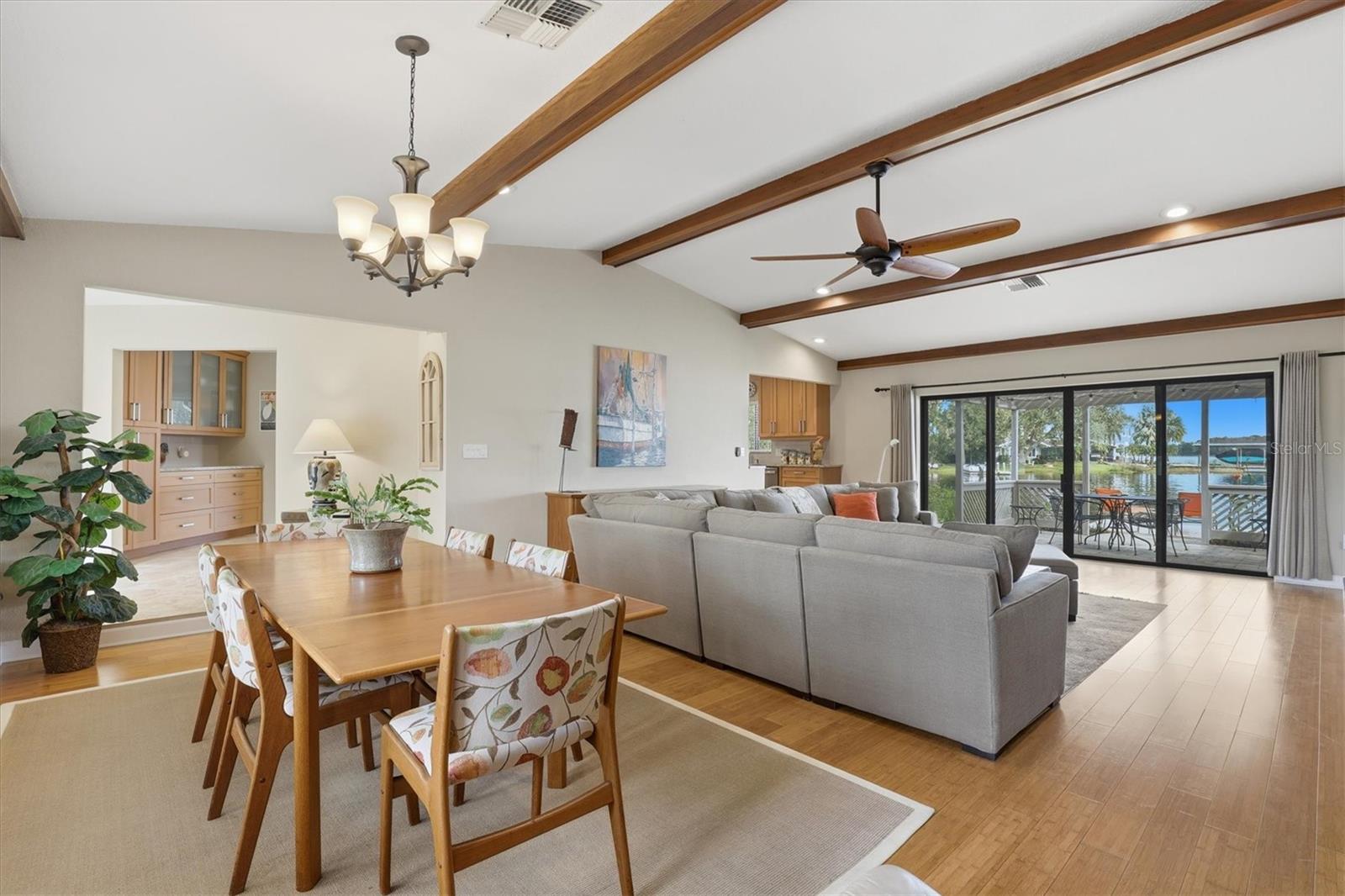 Listing photo id 15 for 66 Canal Drive