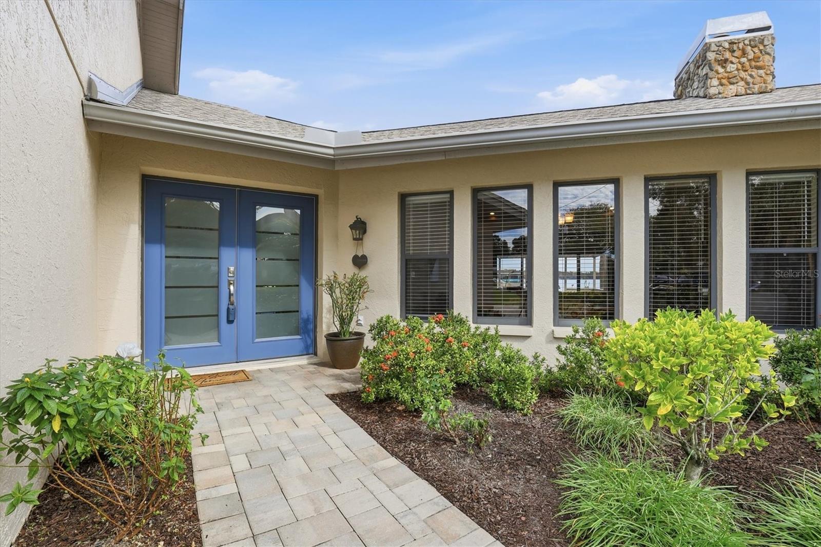 Listing photo id 0 for 66 Canal Drive