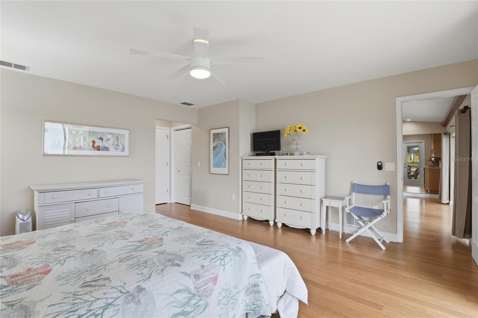 Listing photo id 19 for 66 Canal Drive