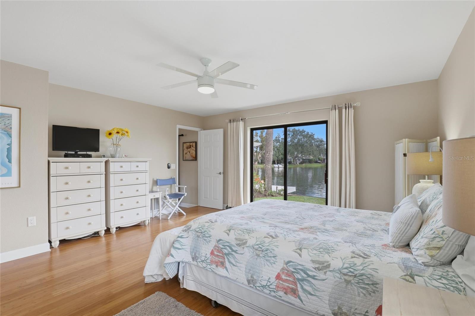 Listing photo id 21 for 66 Canal Drive