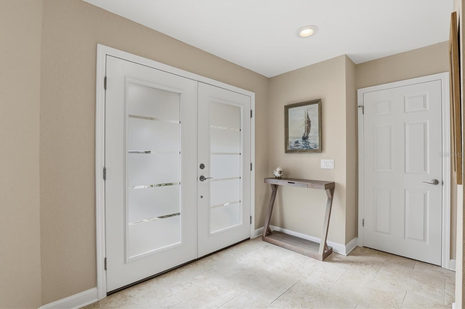 Listing photo id 1 for 66 Canal Drive