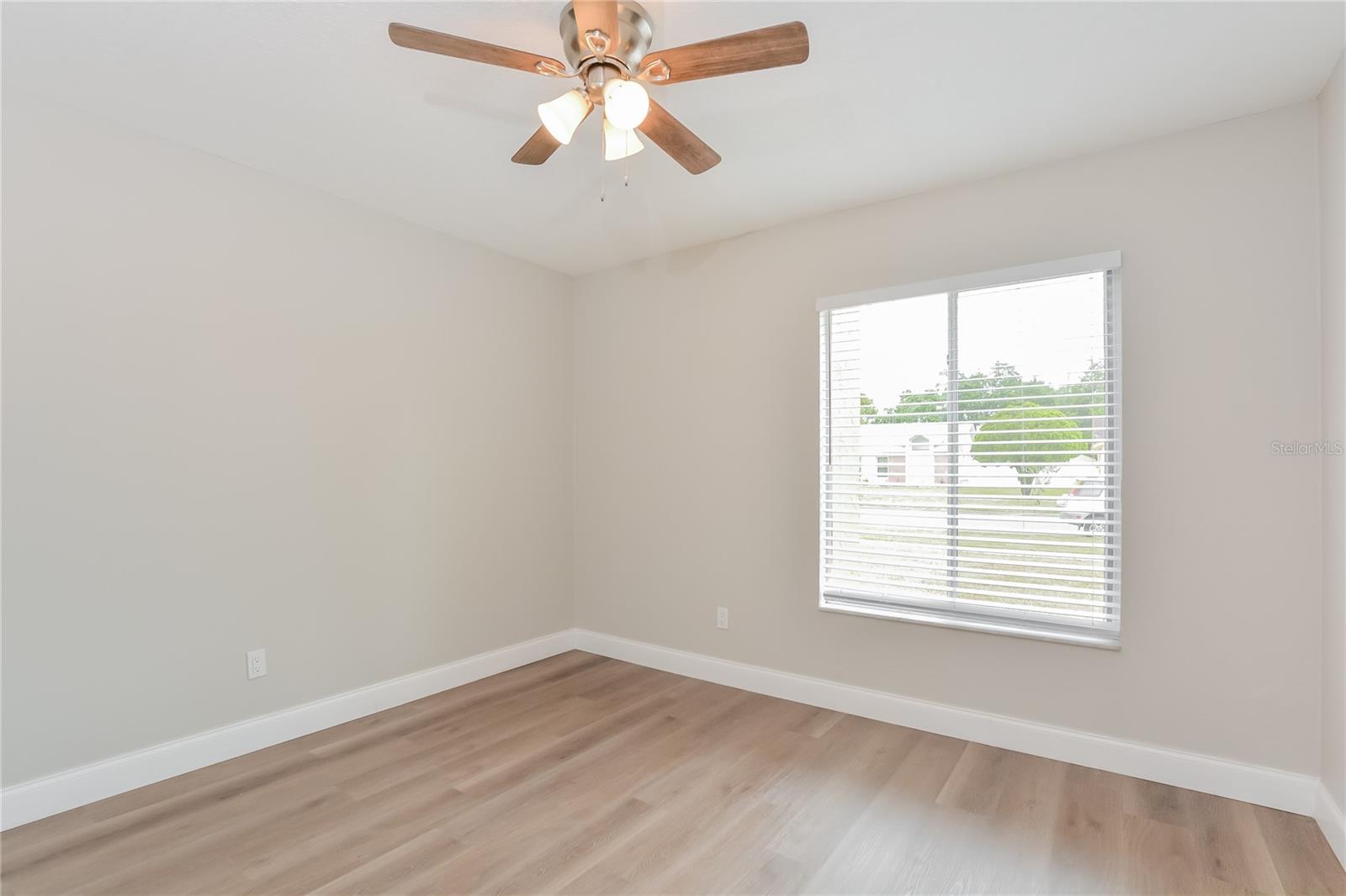 Image 10 of 16 For 304 Sir Lawrence Drive