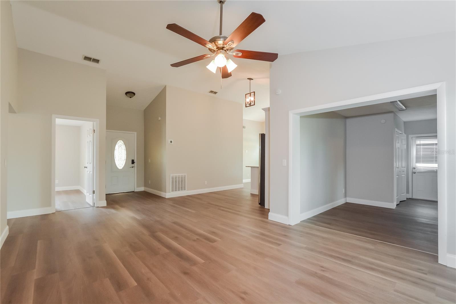 Image 2 of 16 For 304 Sir Lawrence Drive