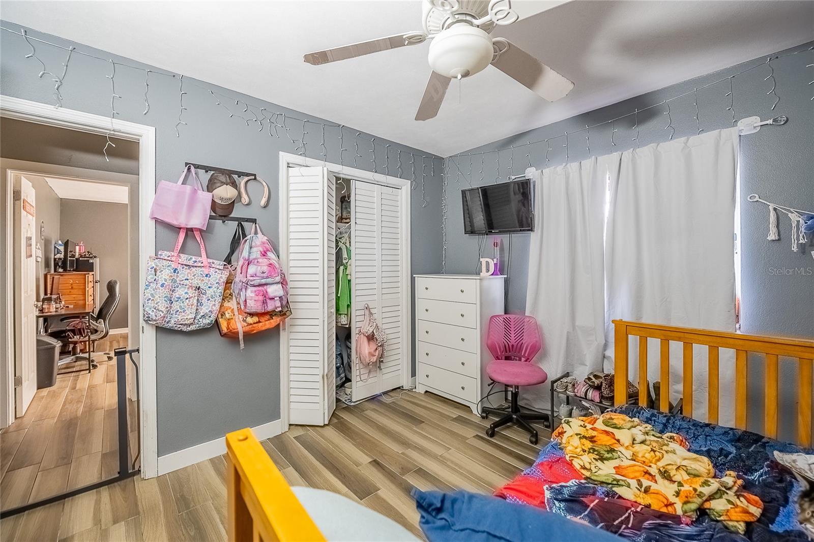 Image 20 of 32 For 800 Avenue L Se