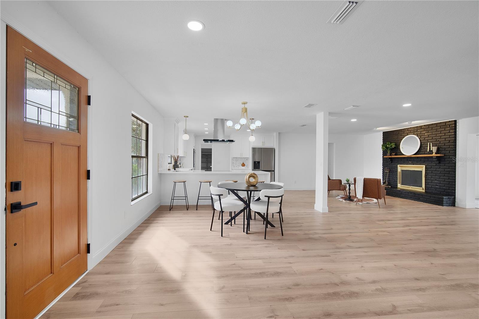 Image 13 of 54 For 1450 Lake Brantley Road