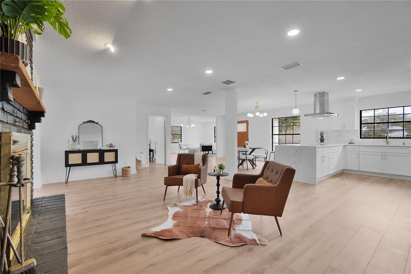 Image 22 of 54 For 1450 Lake Brantley Road