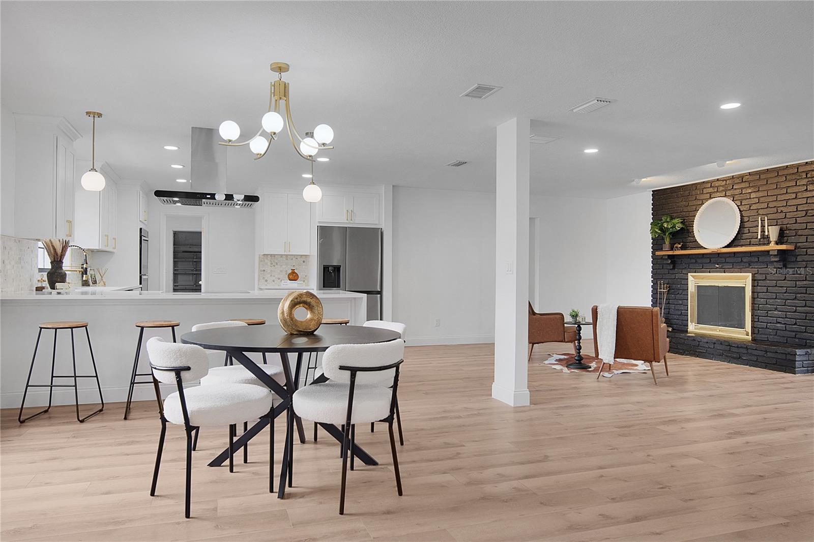 Image 24 of 54 For 1450 Lake Brantley Road