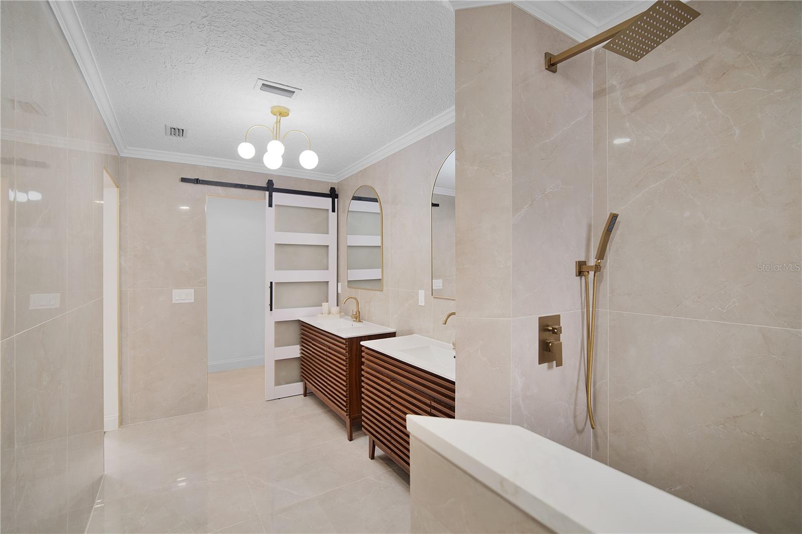 Image 30 of 54 For 1450 Lake Brantley Road