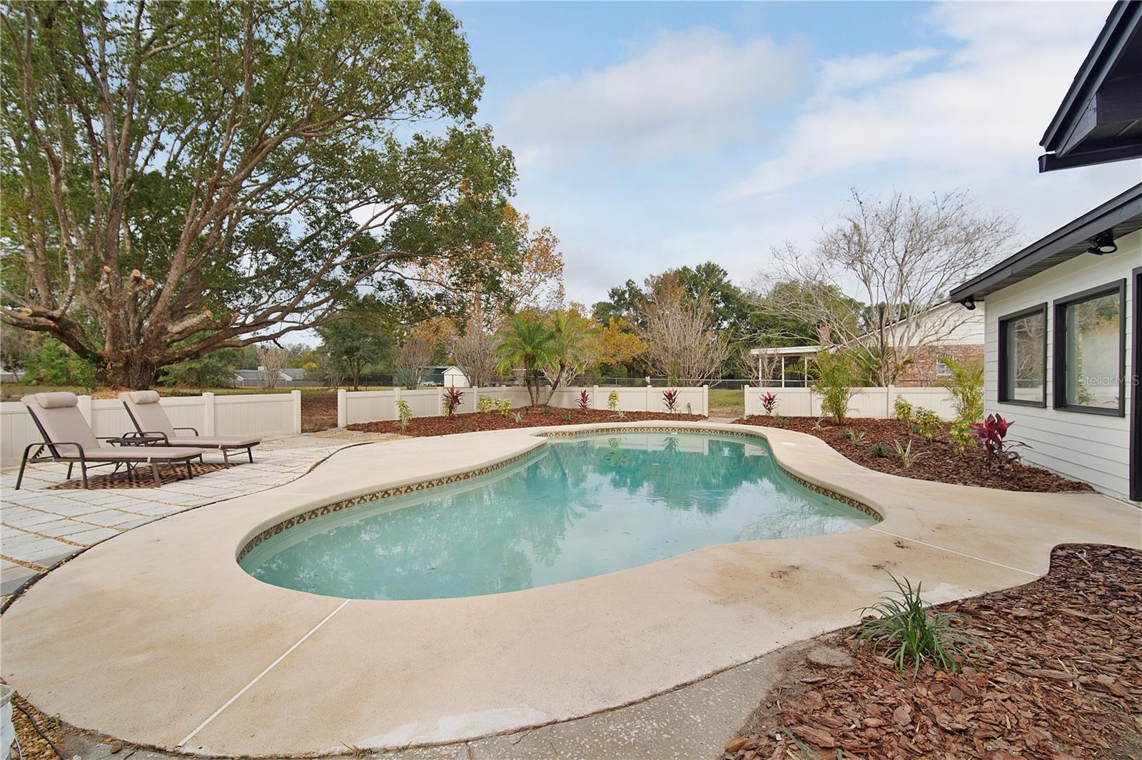 Image 37 of 54 For 1450 Lake Brantley Road