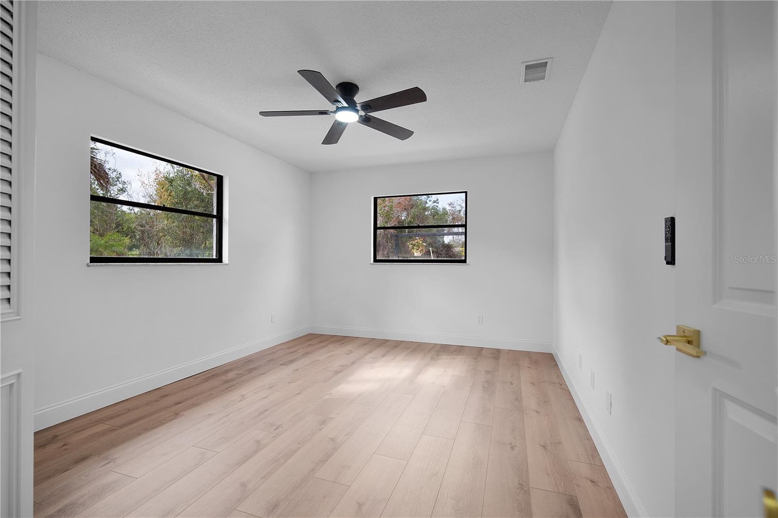 Image 42 of 54 For 1450 Lake Brantley Road