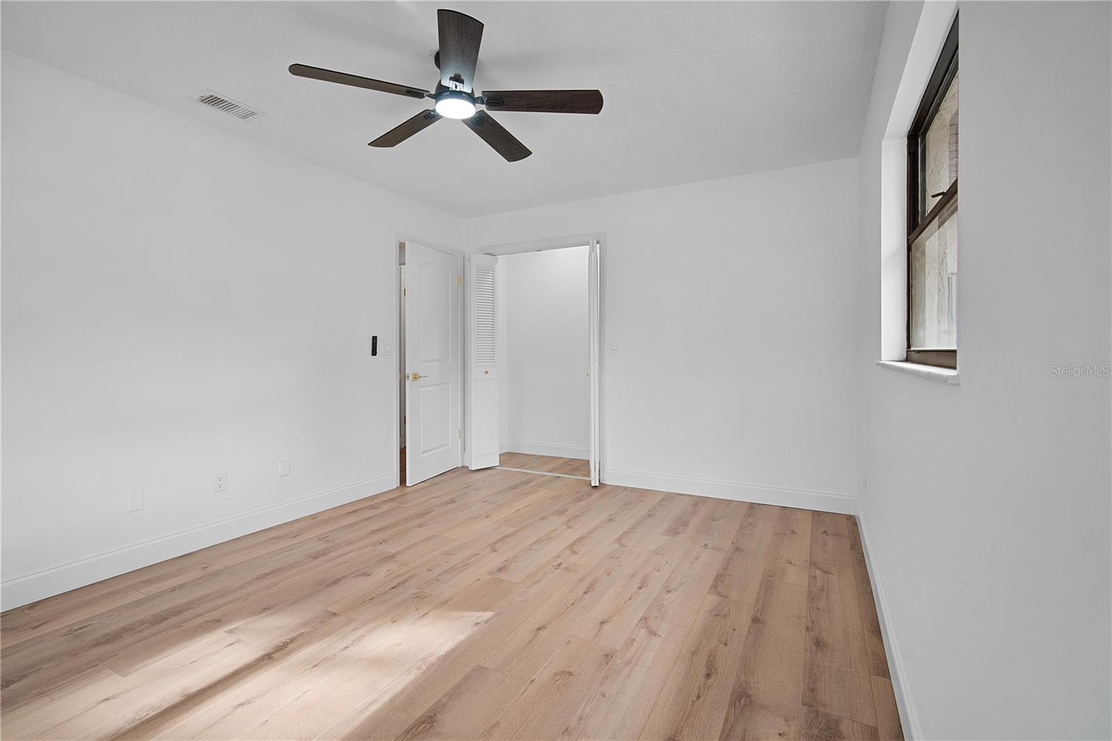 Image 43 of 54 For 1450 Lake Brantley Road