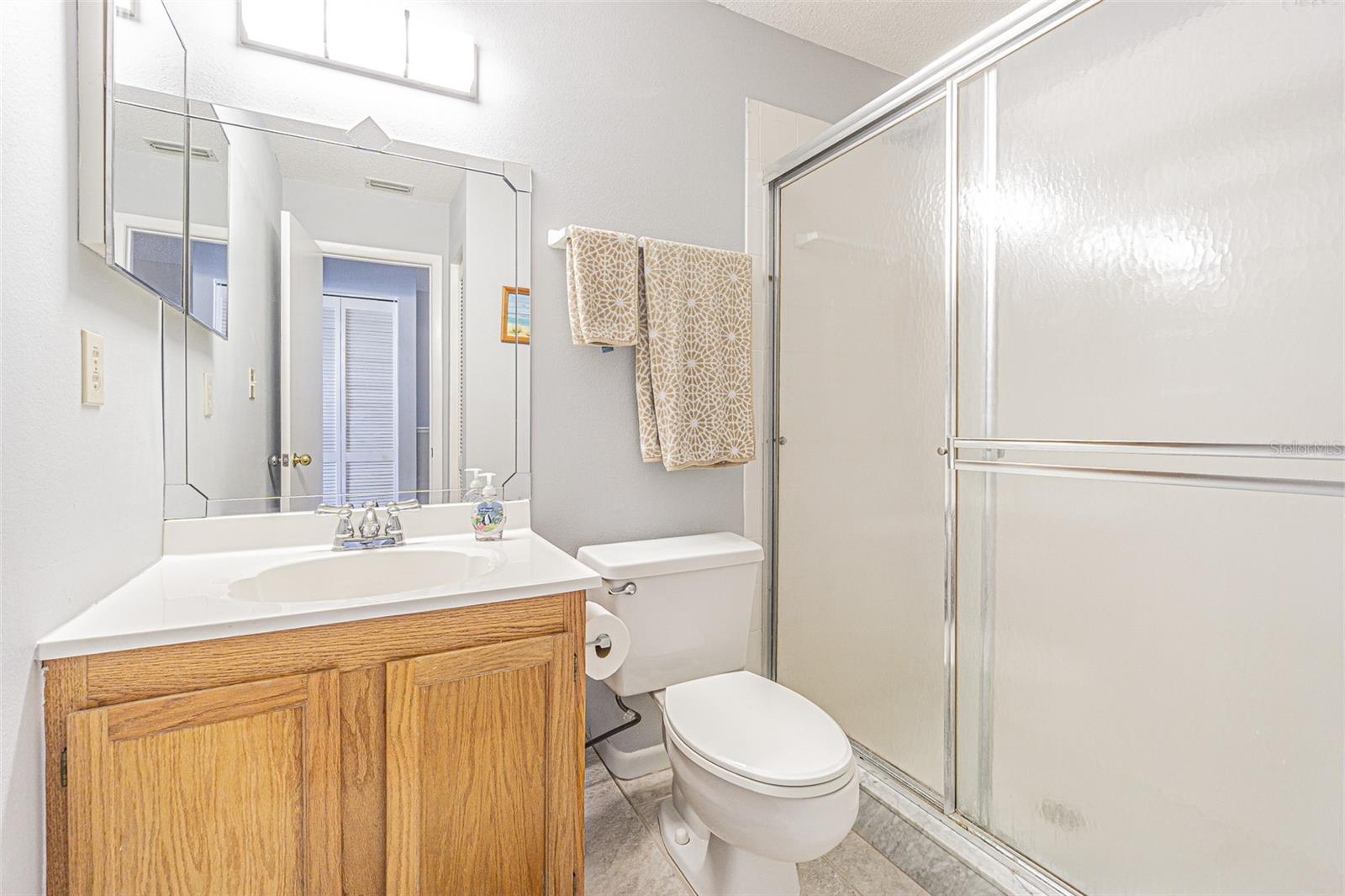 Listing photo id 14 for 17960 Gulf Boulevard 208