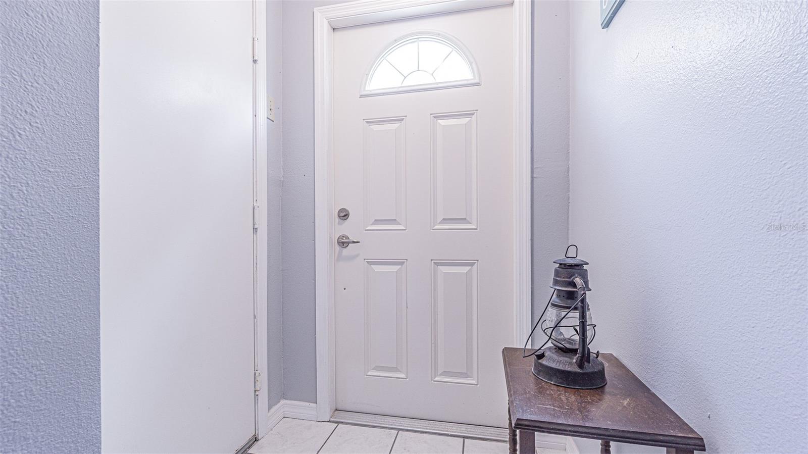 Listing photo id 5 for 17960 Gulf Boulevard 208