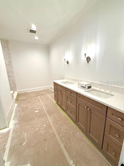 Listing photo id 7 for 1524 Habana Avenue