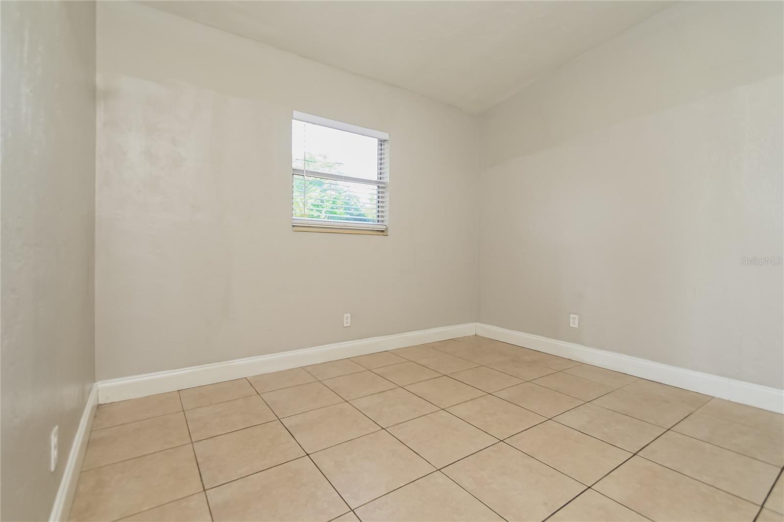 Image 11 of 16 For 3521 Schwalbe Drive