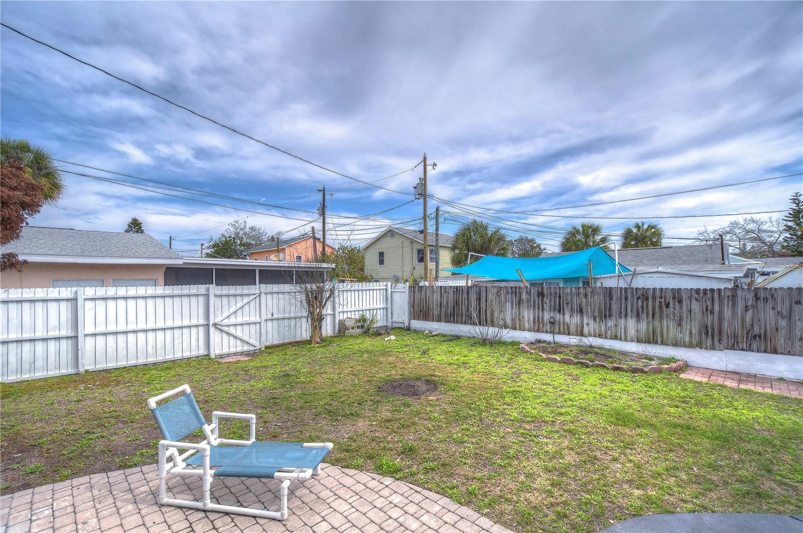 Image 7 of 39 For 5737 Shore Boulevard S 1