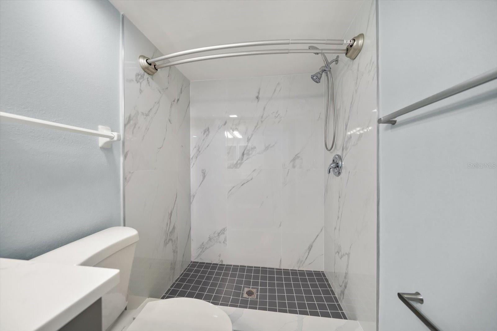 Image 31 of 53 For 1 Windrush Boulevard 45