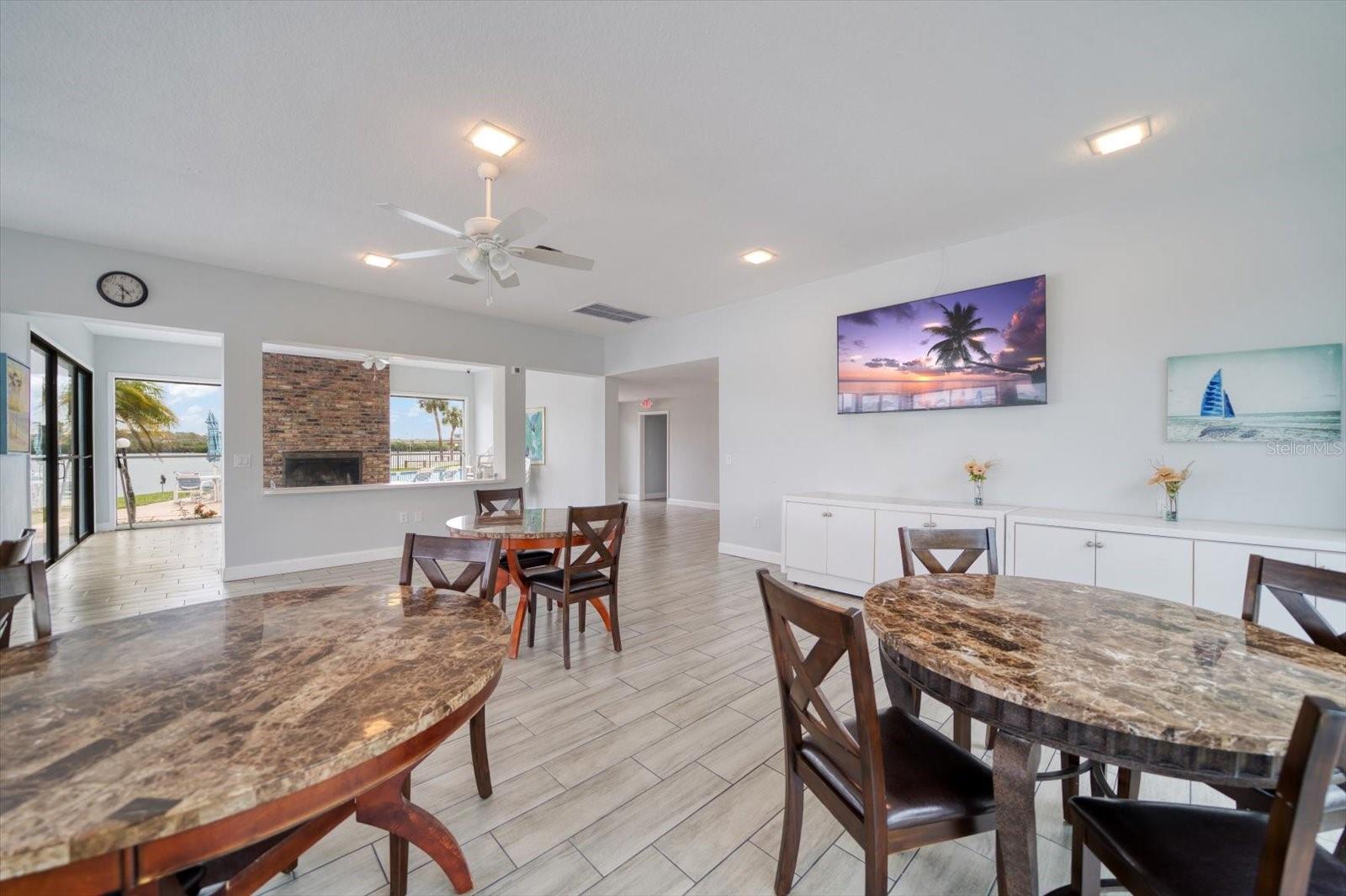 Image 41 of 53 For 1 Windrush Boulevard 45