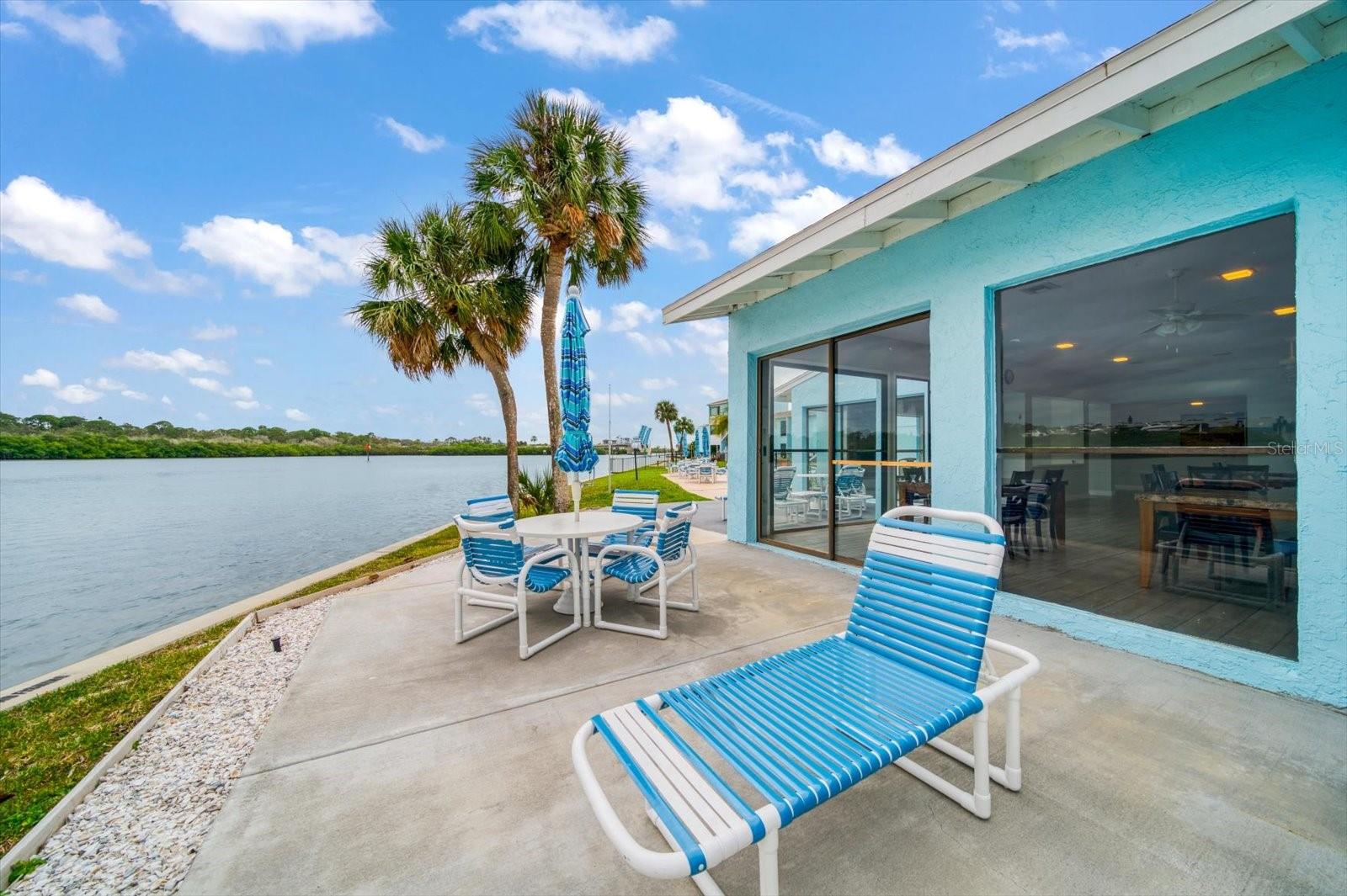 Image 43 of 53 For 1 Windrush Boulevard 45