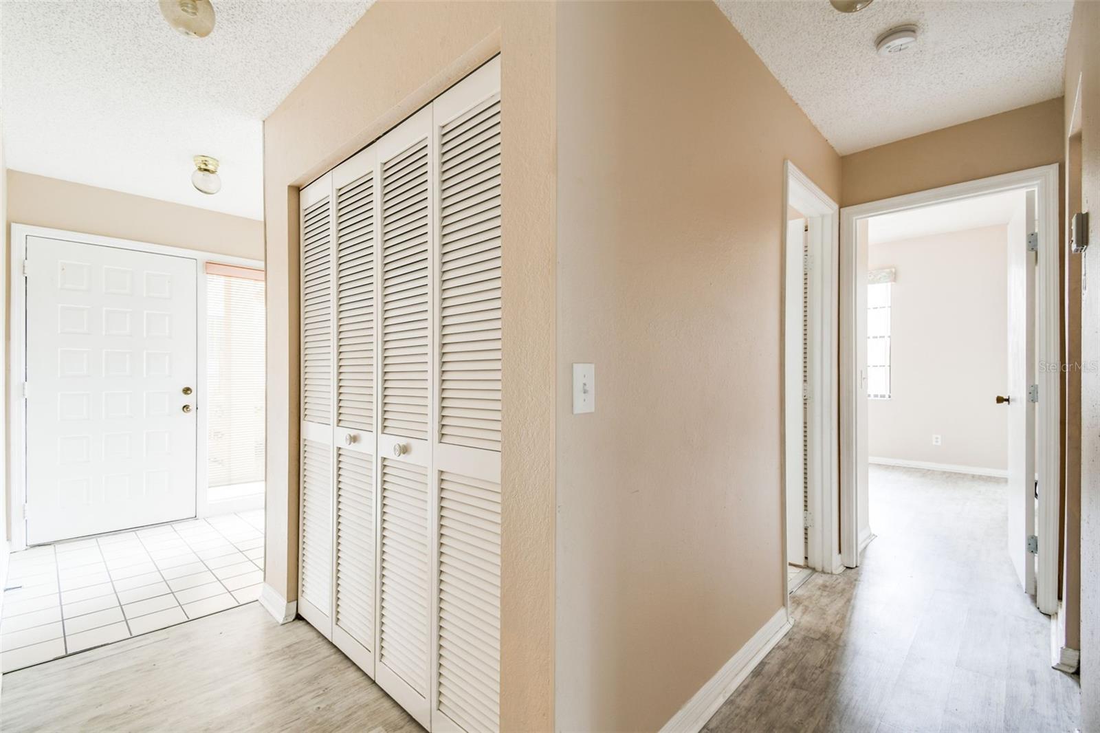 Image 12 of 65 For 101 Lindsay Lane