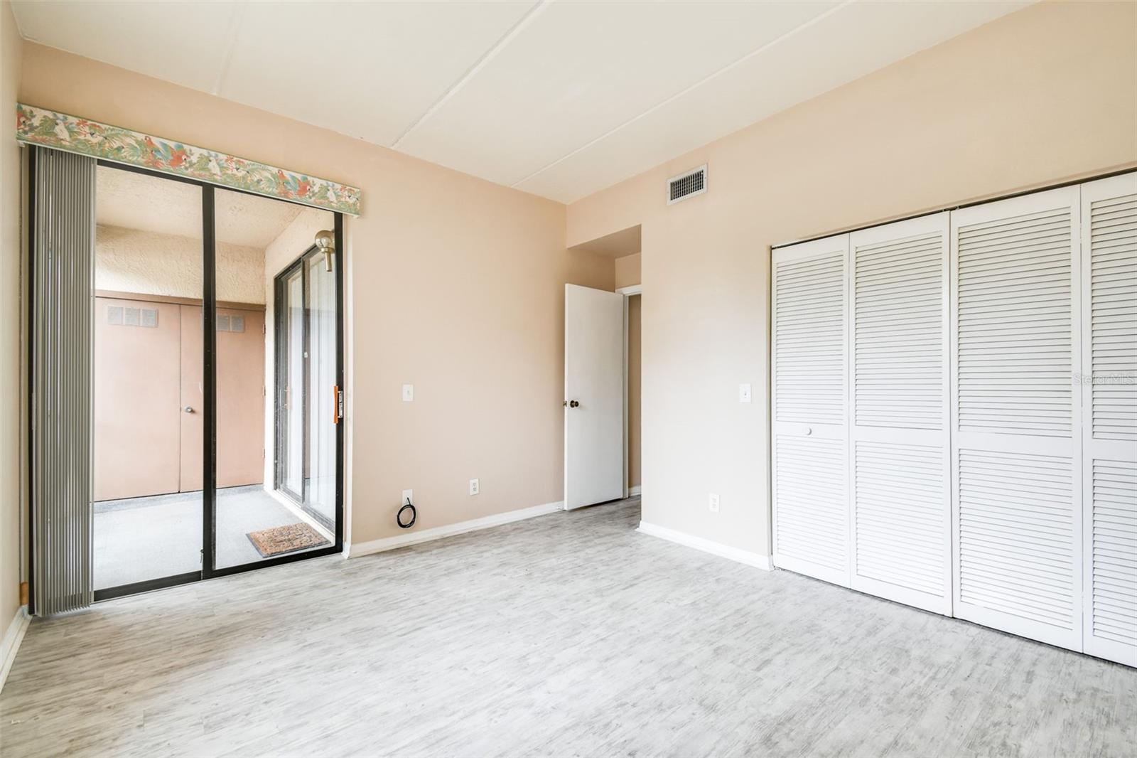 Image 16 of 65 For 101 Lindsay Lane