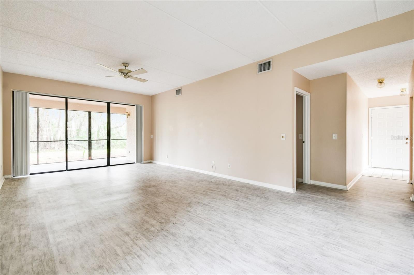 Image 22 of 65 For 101 Lindsay Lane