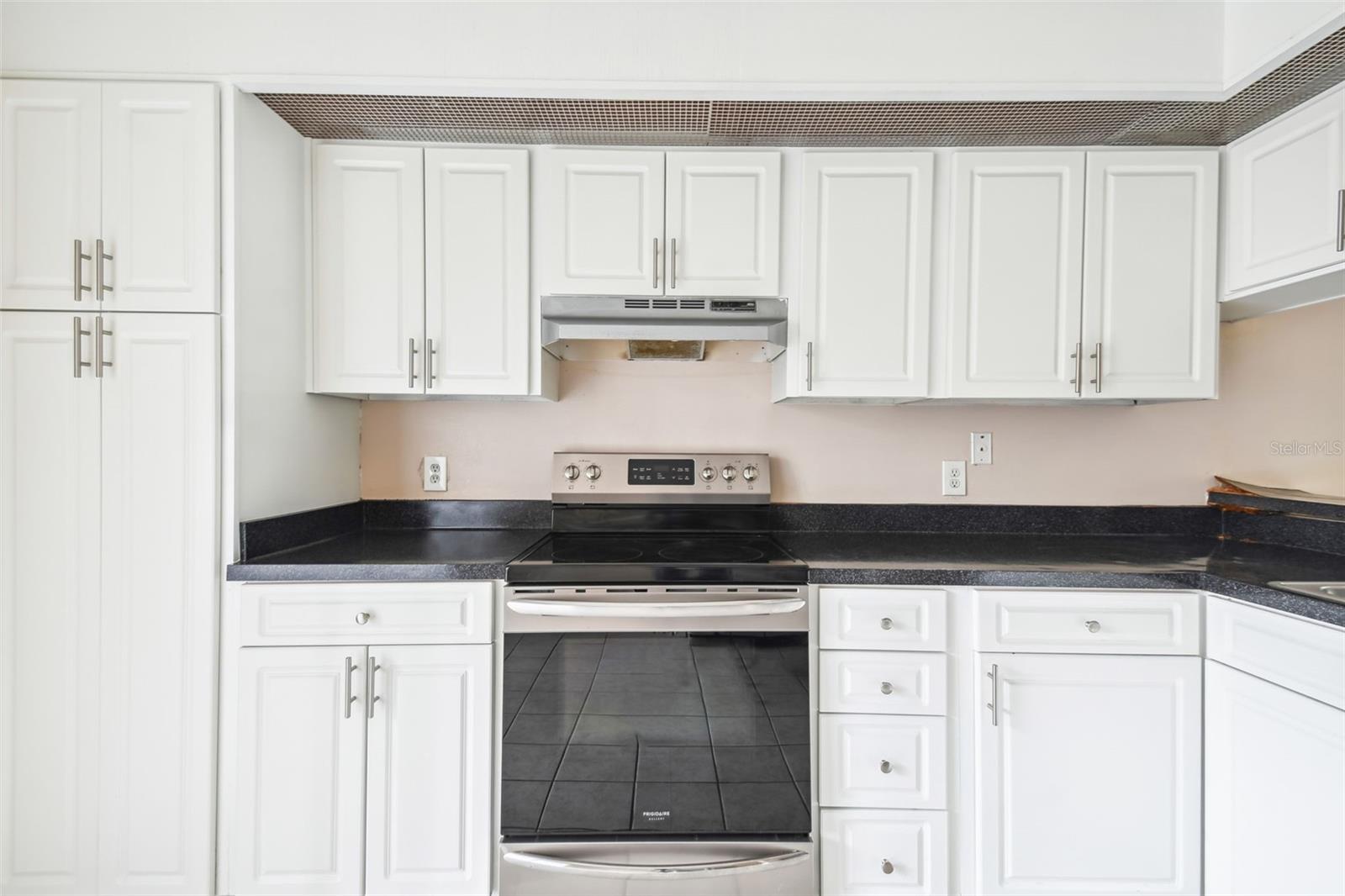 Image 39 of 65 For 101 Lindsay Lane