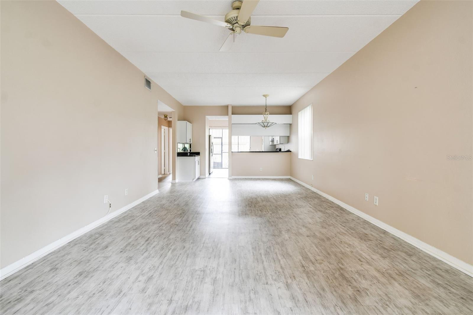 Image 44 of 65 For 101 Lindsay Lane